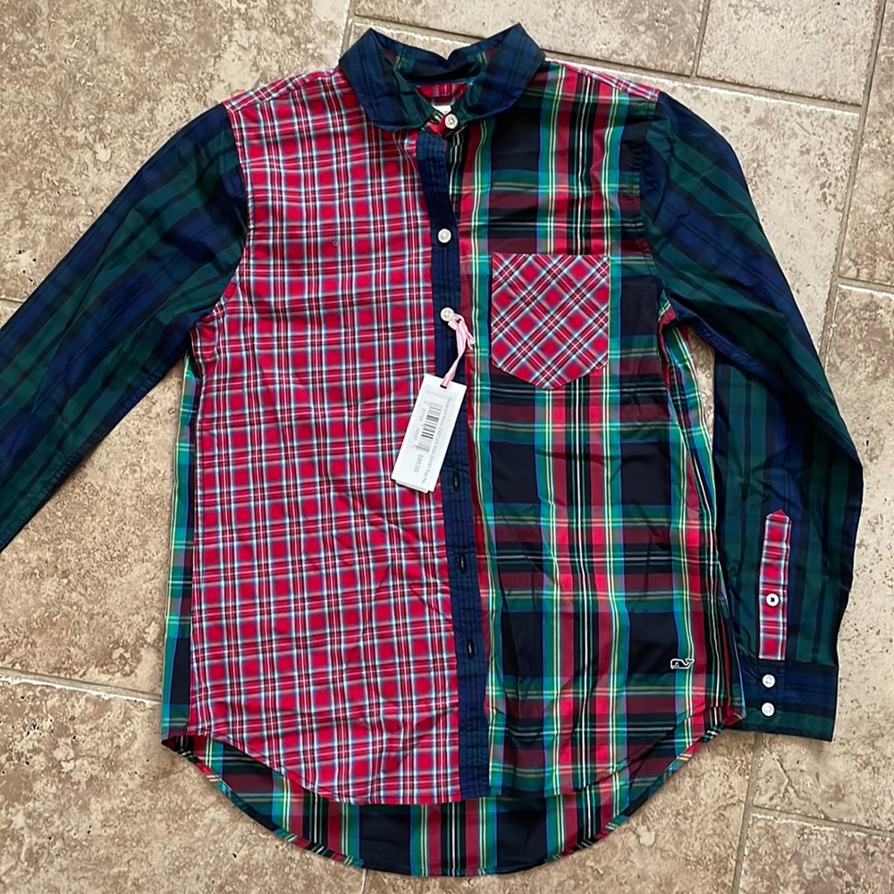 Vineyard vines relaxed fit button up 🐳🆕